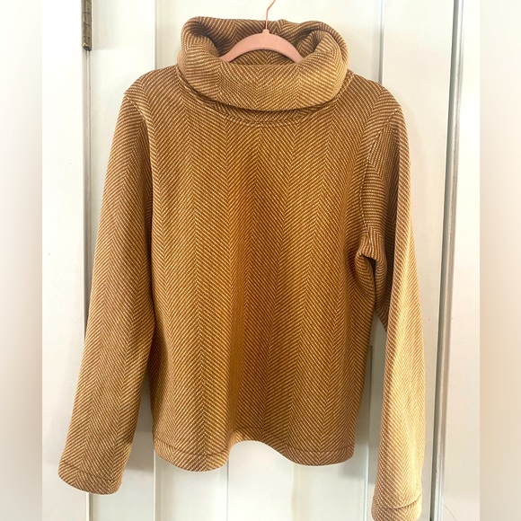 Soft cowl neck J Crew sweater - Picture 1 of 3